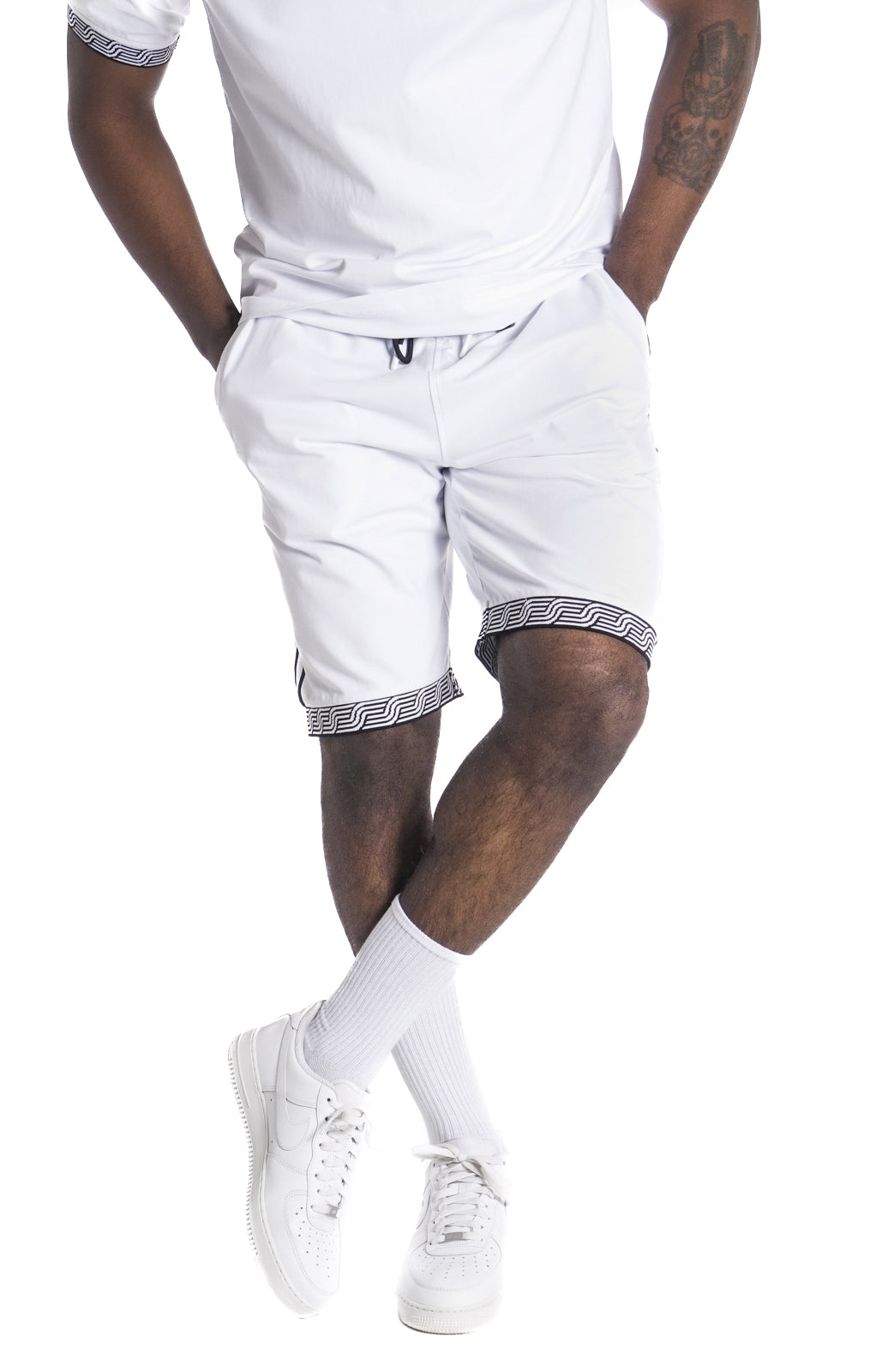 M775 Makobi Luciano Shorts - White