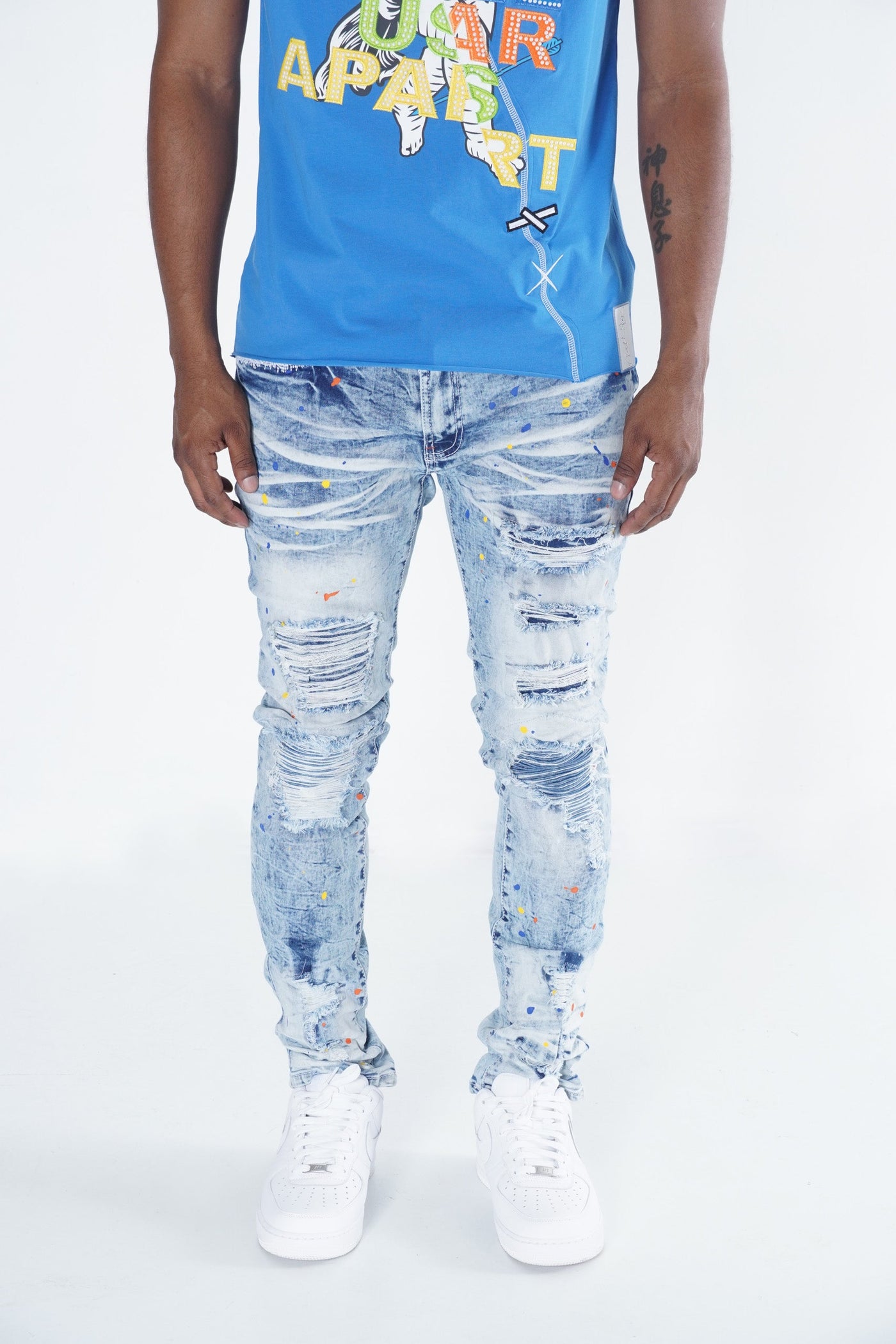 F1778  Frost Shredded Jeans w/ paint - Light Wash