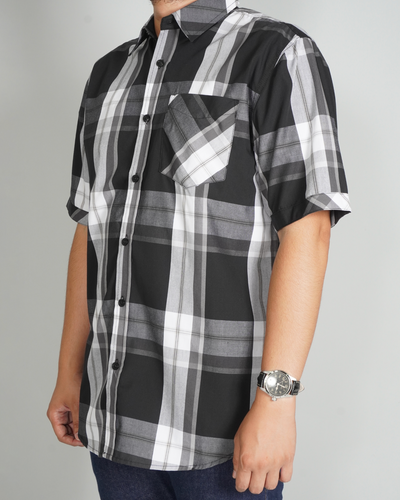 V814 Veno Button-Down Short Sleeves Shirt - Black